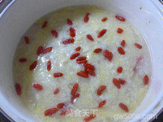 枸杞酒酿蛋花羹的做法步骤：10