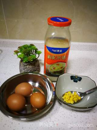 米酒荷包蛋的做法步骤：1