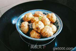 红烧狮子头的做法步骤：15