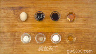 红烧狮子头的做法步骤：2