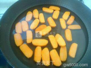 蛋黄焗南瓜的做法步骤：4