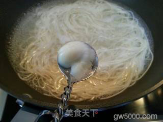 阳春面的做法步骤：7