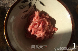 青菜肉丝炒年糕的做法步骤：1