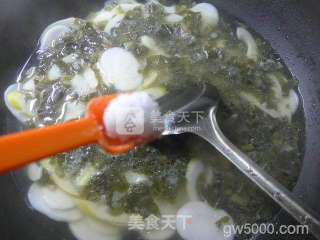 雪菜雷笋年糕汤的做法步骤：8