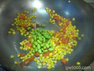 松仁玉米的做法步骤：5