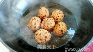 红烧狮子头的做法步骤：9