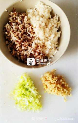 红烧狮子头的做法步骤：2