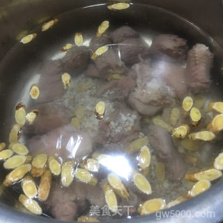 薏米黄芪老鸭汤的做法步骤：4