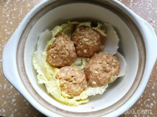 蟹粉狮子头的做法步骤：9