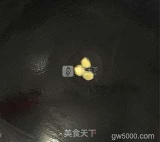 糖醋排骨的做法步骤：2