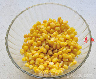 【金银满仓松仁玉米】——两招做出最好吃的快手儿童经典菜的做法步骤：1