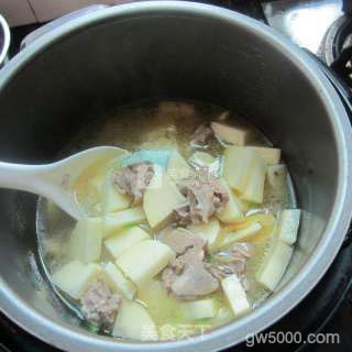 土豆老鸭汤--宴客菜的做法步骤：12