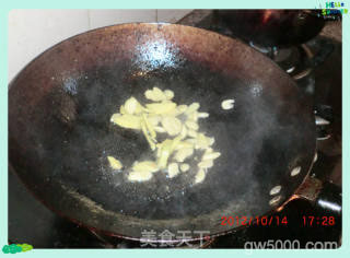 爆炒红椒黄鳝的做法步骤：7