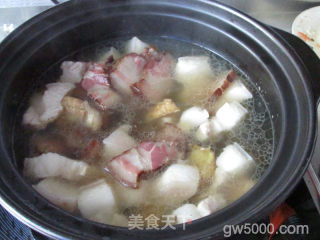 腊肉版腌笃鲜的做法步骤：7