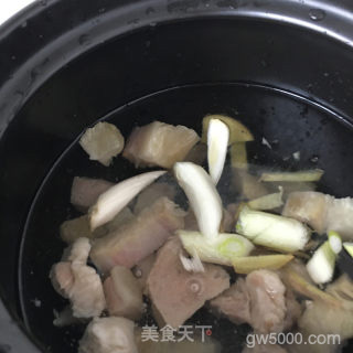 酒菠萝版腌笃鲜的做法步骤：14