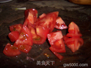 冬季养生菜的最佳搭配---番茄胡萝卜炖牛腩的做法步骤：3