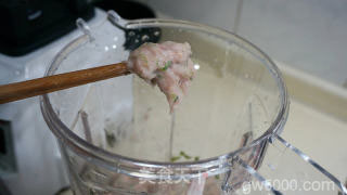 美味弹口的鱼丸的做法步骤：8