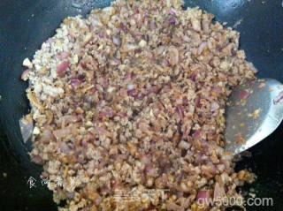 洋葱菜圃蒜香肉酱的做法步骤：12