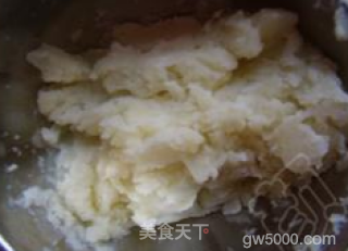 【美味土豆饼】让孩子爱上土豆的做法步骤：2