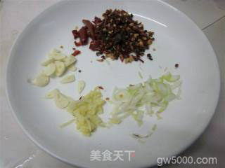 香辣酱鸡头的做法步骤：3