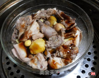 香菇板栗蒸土鸡的做法步骤：8