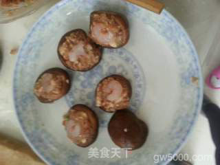 香菇盒（肉馅虾仁）的做法步骤：2