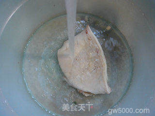 墨鱼鲞炒萝卜干的做法步骤：2