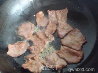 街头小吃——烧饼夹里脊的做法步骤：9