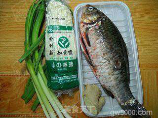 家常如意豆瓣鲫鱼的做法步骤：1