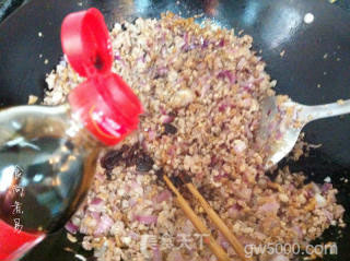 洋葱菜圃蒜香肉酱的做法步骤：11