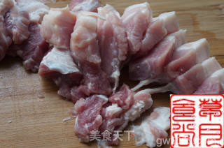 荷叶粉蒸肉的做法步骤：1