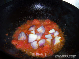 冬季养生菜的最佳搭配---番茄胡萝卜炖牛腩的做法步骤：7