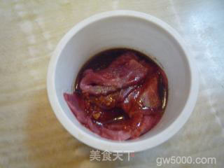 街头小吃——烧饼夹里脊的做法步骤：3