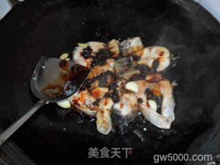豆豉烧鱼块的做法步骤：5