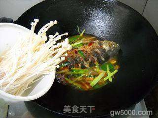 家常如意豆瓣鲫鱼的做法步骤：10