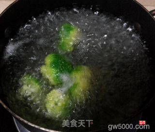 香菇板栗蒸土鸡的做法步骤：4