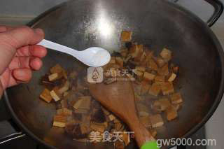 香菇卤豆干的做法步骤：6