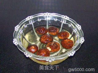 【香菇板栗鸡煲】的做法步骤：5