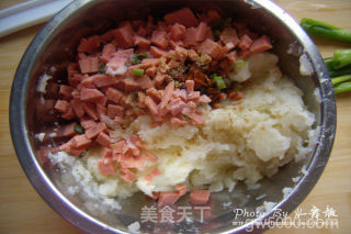 【美味土豆饼】让孩子爱上土豆的做法步骤：4