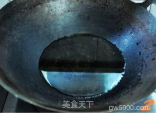 美味解谗又肥而不腻的回锅肉（米酒的妙用）的做法步骤：2