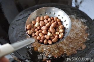 老醋花生的做法步骤：3