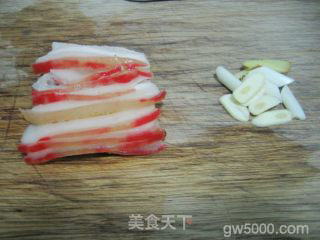 萝卜干炒的——回锅肉的做法步骤：3