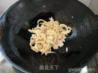 烤肉料素炒面筋的做法步骤：6