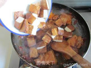 香干回锅肉的做法步骤：7