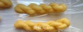 橙香小麻花的做法步骤：1