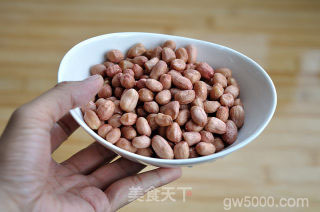 老醋花生的做法步骤：1