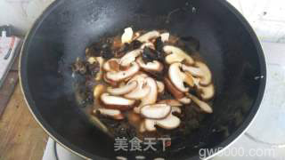 香菇鸡蛋打卤面的做法步骤：13