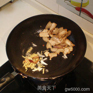 回锅肉的做法步骤：6