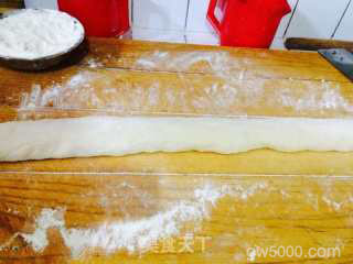山西油酥饼的做法步骤：7