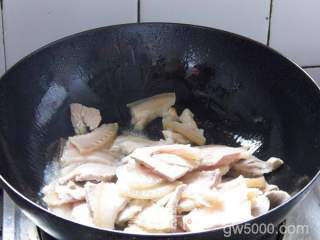 豆豉尖椒回锅肉的做法步骤：6